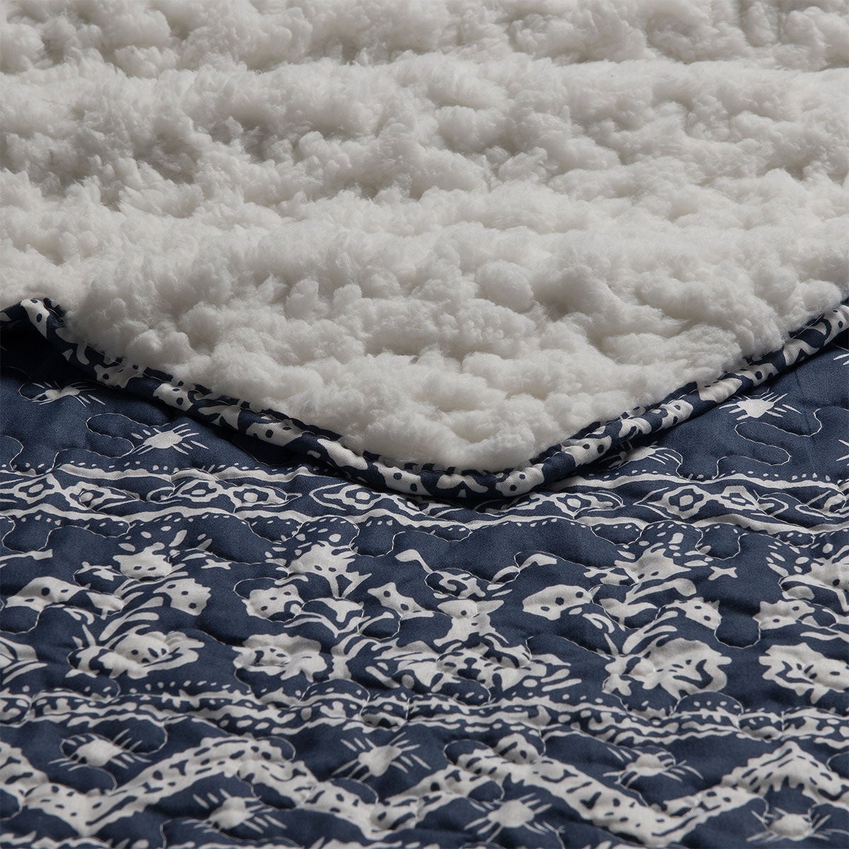 Quilt Sherpa Stamp Navani